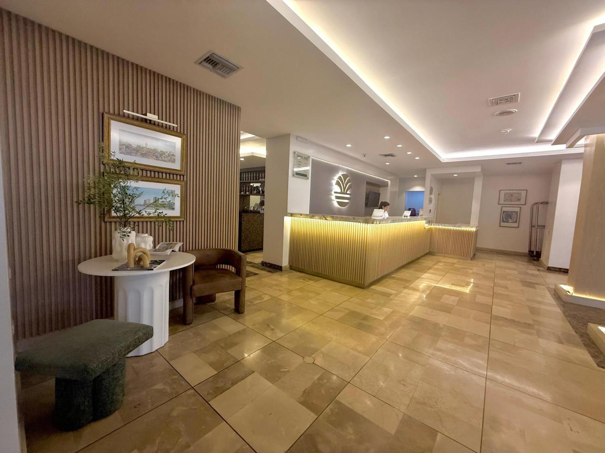 Hotel Ramada Гуаякіль Екстер'єр фото