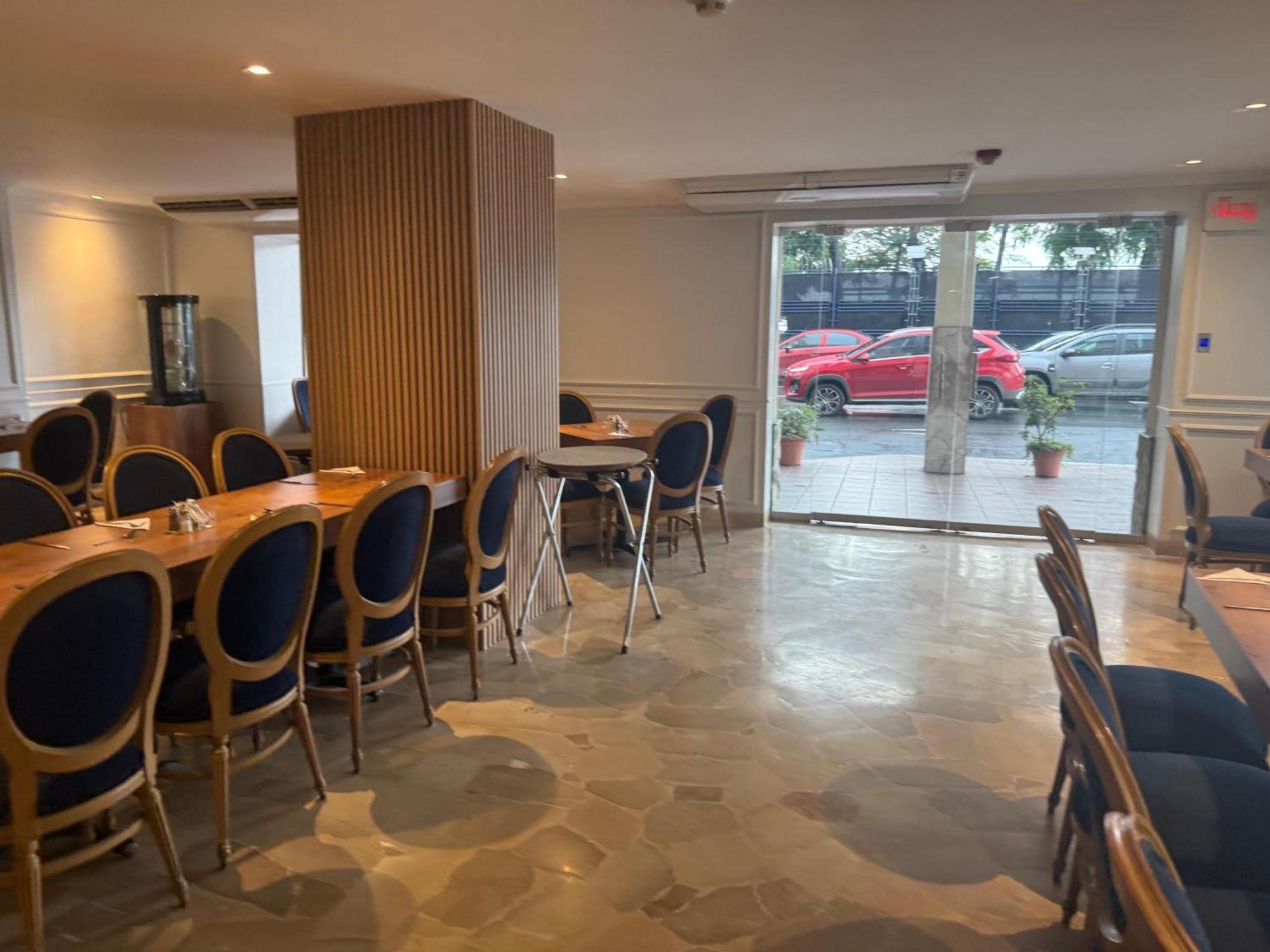Hotel Ramada Гуаякіль Екстер'єр фото